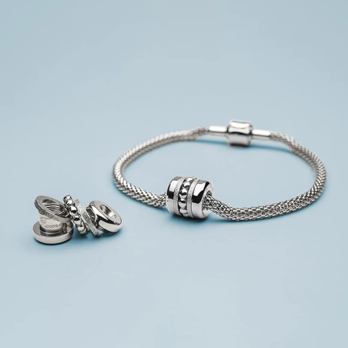 Sale | polished silver | Family-1