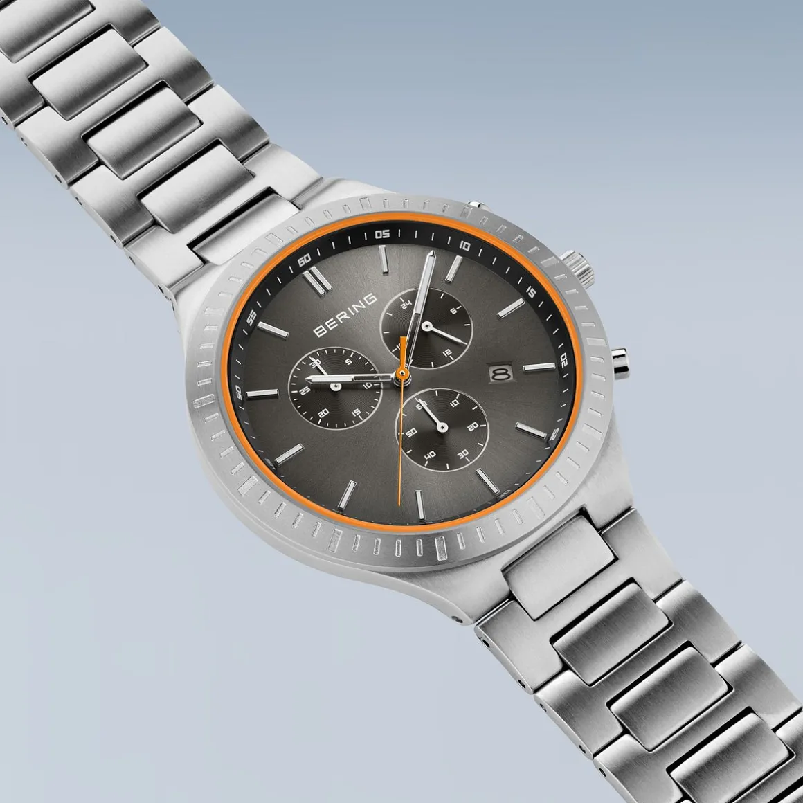 Titan Chrono | brushed silver | 11743-709